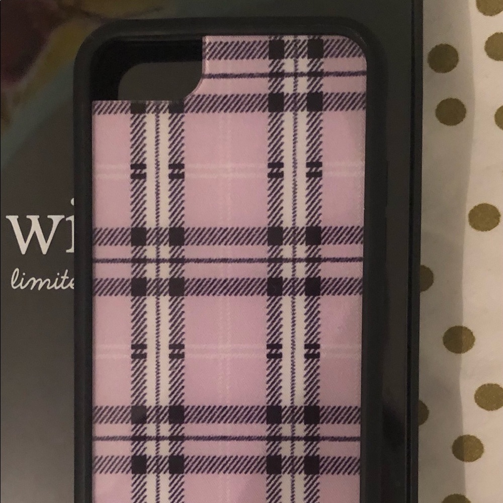 Wildflower purple and white plaid case! Used once! - Picture 3 of 5